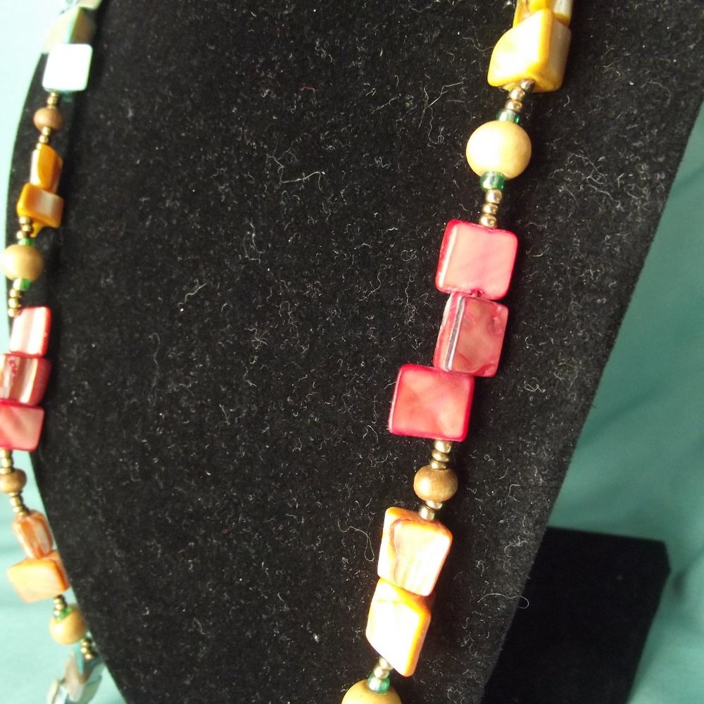 Multi Color Shell Necklace Long Strand - Picture 4 of 9